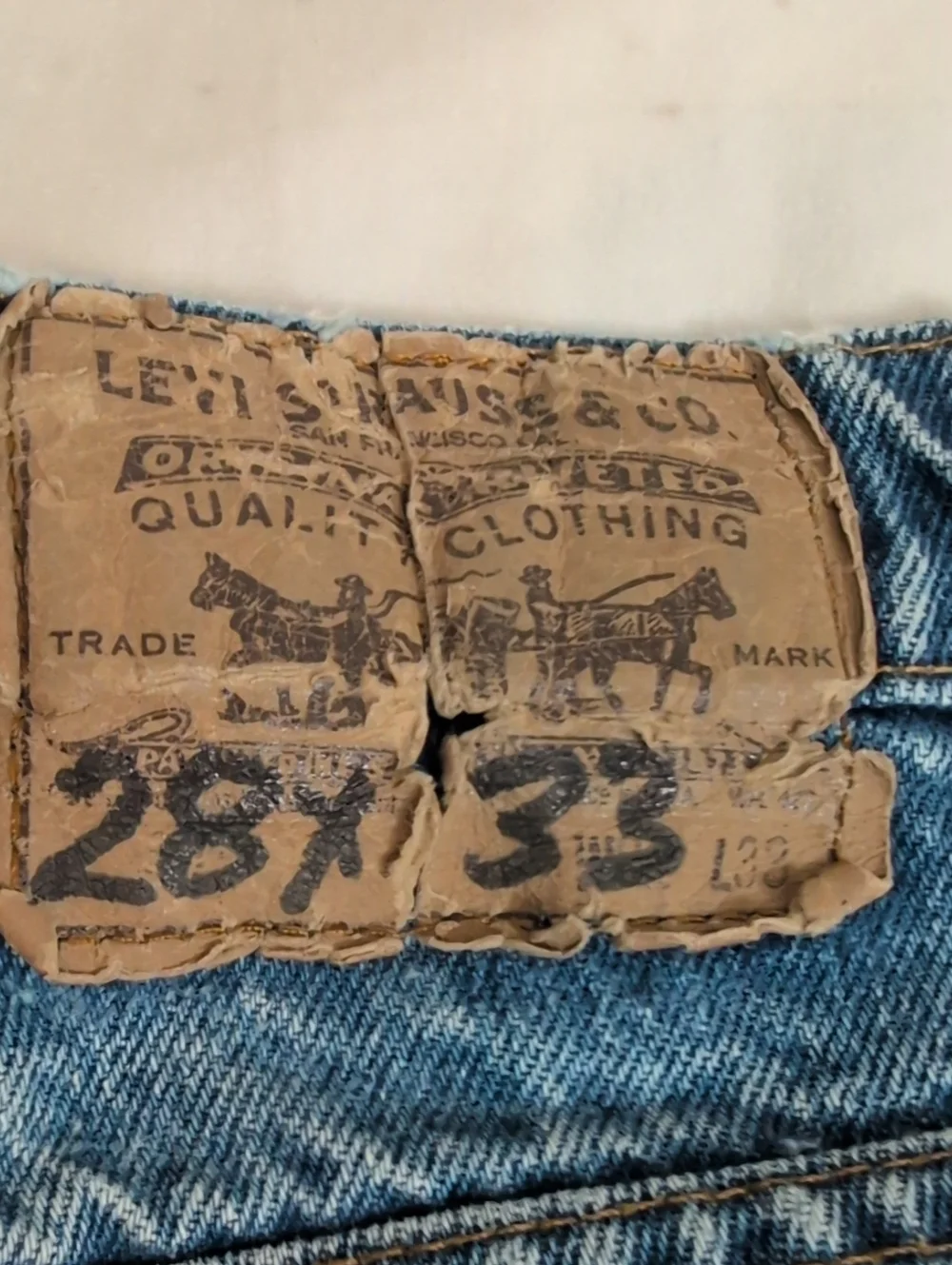Vintage Levi's Orange Tab Denim Jeans Mens size 32 Waist 33 Length